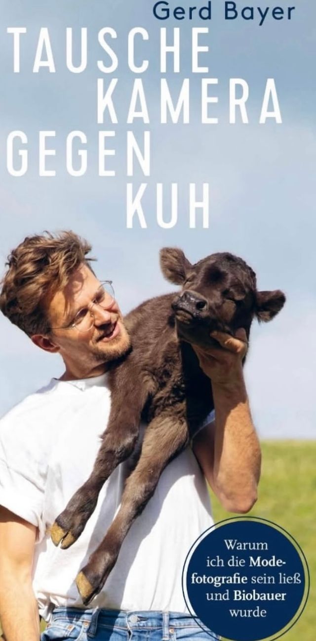 Lesung "Tausche Kamera gegen Kuh" mit Gerd Bayer, moderiert von Landtagskandidatin Sibylle Riegger-Gnamm von Bündnis 90/Grünen Neckarsulm